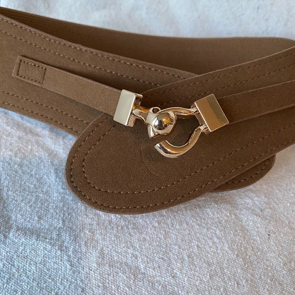 JUST IN/ Brown Interlocking-Hook Stretch Belt